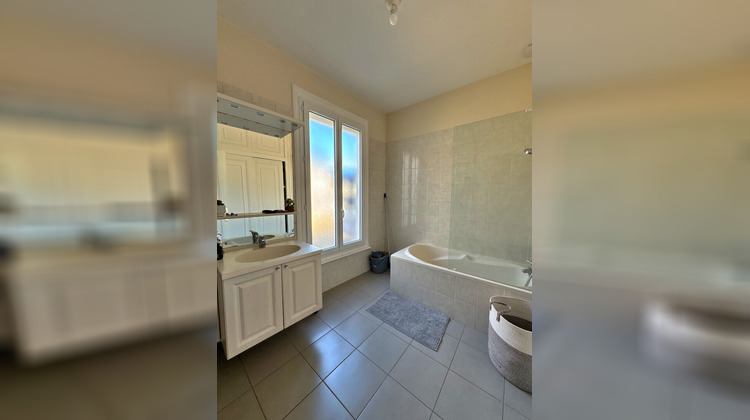 Ma-Cabane - Location Maison ROANNE, 135 m²