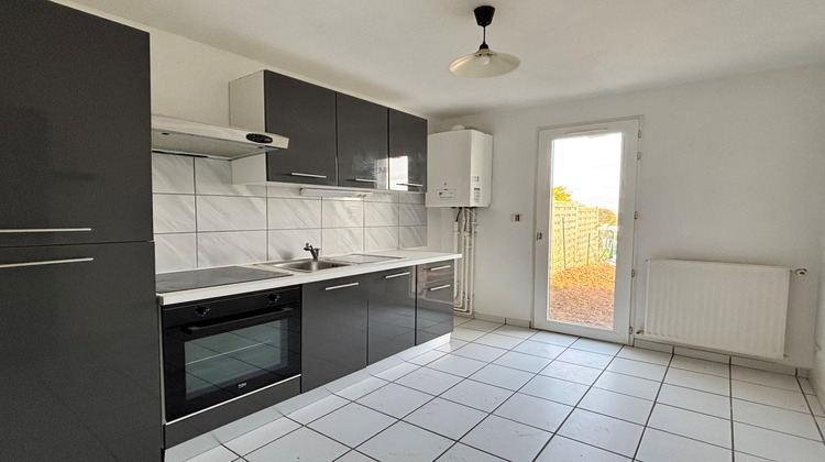 Ma-Cabane - Location Maison Rochefort, 83 m²