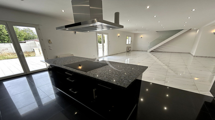 Ma-Cabane - Location Maison ROISSY-EN-BRIE, 160 m²