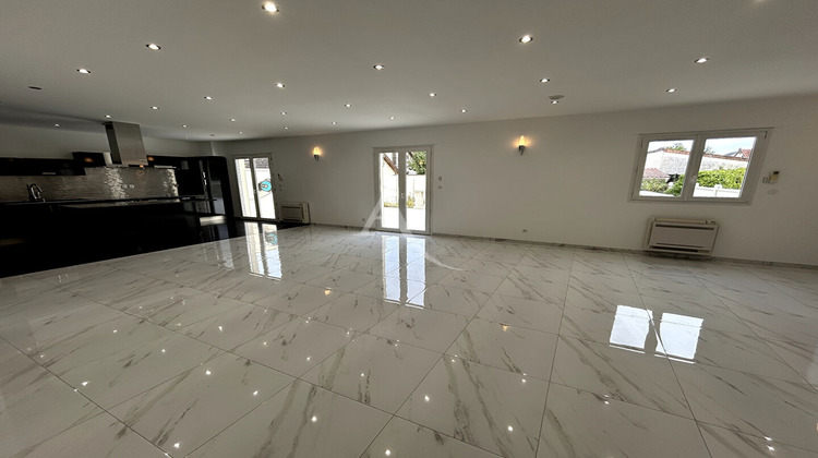 Ma-Cabane - Location Maison ROISSY-EN-BRIE, 160 m²