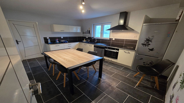 Ma-Cabane - Location Maison ROUVRES-EN-PLAINE, 140 m²