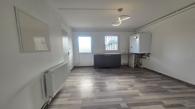 Ma-Cabane - Location Maison RUELLE-SUR-TOUVRE, 151 m²