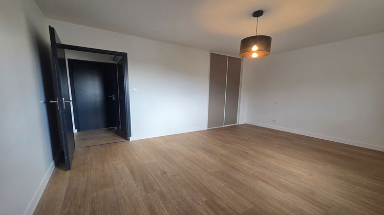 Ma-Cabane - Location Maison RUELLE-SUR-TOUVRE, 151 m²