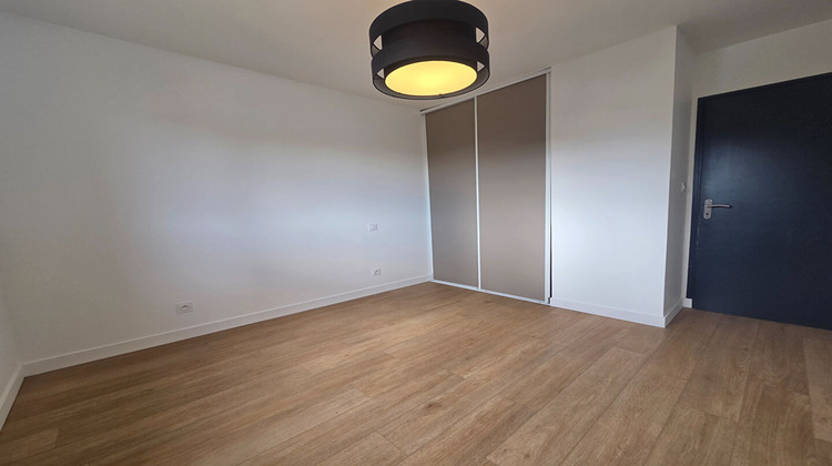 Ma-Cabane - Location Maison RUELLE-SUR-TOUVRE, 151 m²