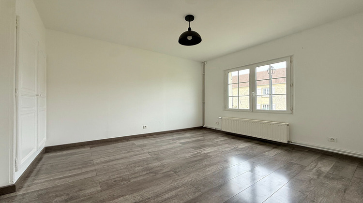 Ma-Cabane - Location Maison RULLY, 80 m²