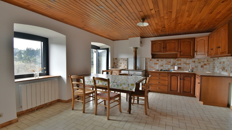 Ma-Cabane - Location Maison SAINT AGREVE, 80 m²