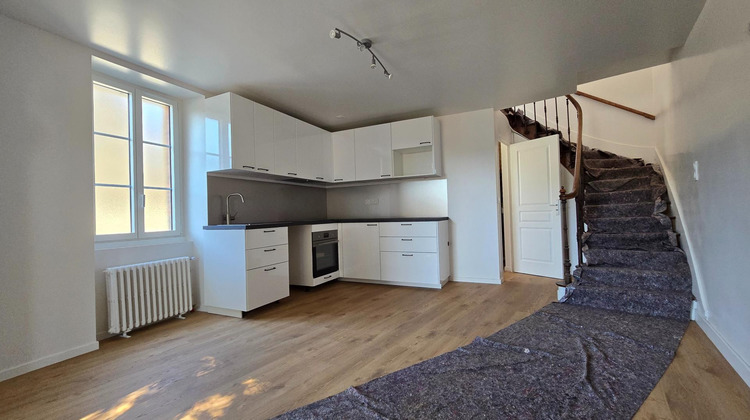 Ma-Cabane - Location Maison Saint-Aubin-des-Chateaux, 126 m²
