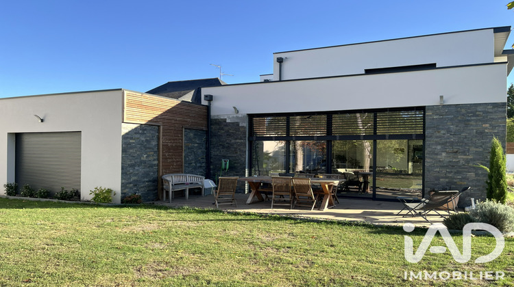 Ma-Cabane - Location Maison Saint-Barthélemy-d'Anjou, 208 m²