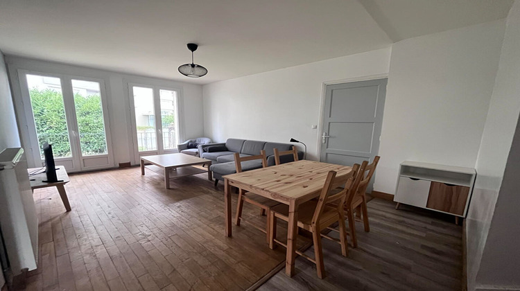 Ma-Cabane - Location Maison SAINT-BENOIT, 133 m²