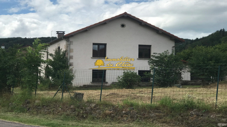 Ma-Cabane - Location Maison Saint-Bresson, 195 m²