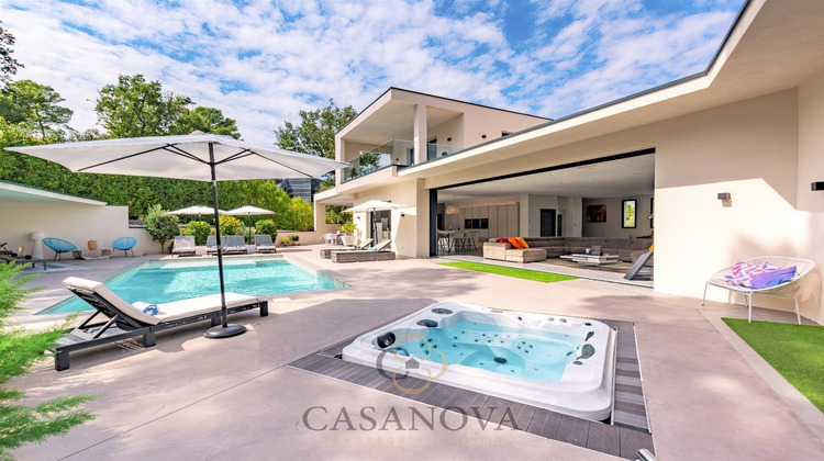 Ma-Cabane - Location Maison SAINT CLEMENT DE RIVIERE, 285 m²