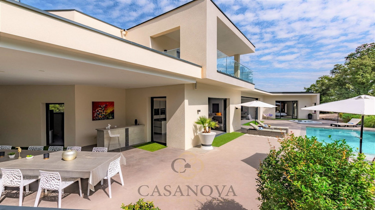Ma-Cabane - Location Maison SAINT CLEMENT DE RIVIERE, 285 m²
