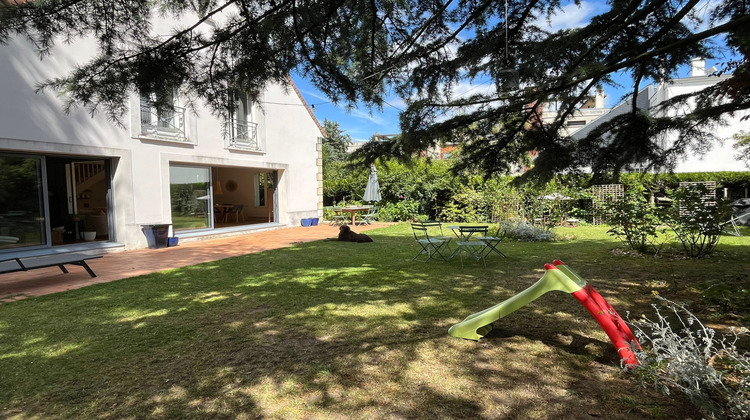Ma-Cabane - Location Maison Saint-Cloud, 196 m²