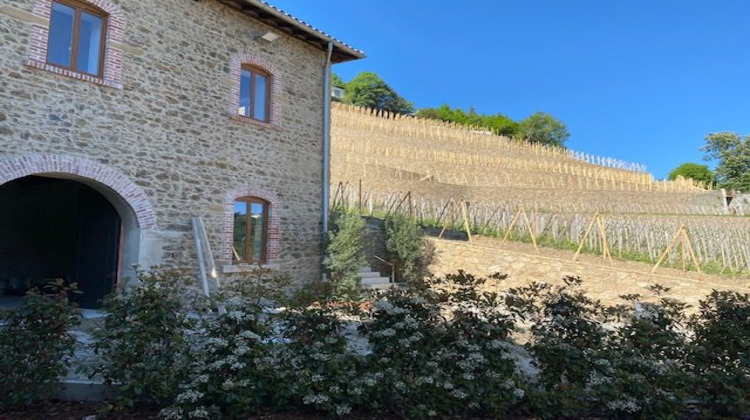 Ma-Cabane - Location Maison Saint-Cyr-sur-le-Rhône, 140 m²