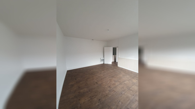 Ma-Cabane - Location Maison SAINT-DENIS-LA-CHEVASSE, 104 m²
