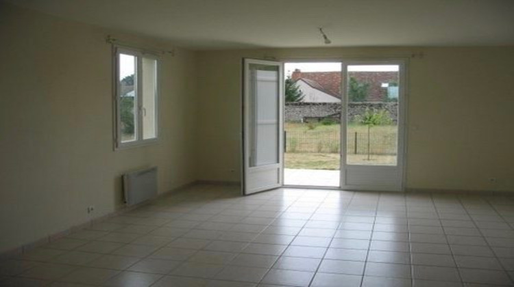 Ma-Cabane - Location Maison Saint-Denis-sur-Loire, 101 m²