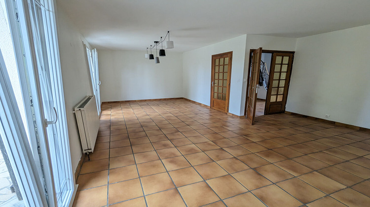 Ma-Cabane - Location Maison SAINT-DOULCHARD, 137 m²