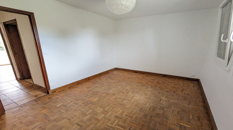 Ma-Cabane - Location Maison SAINT-DOULCHARD, 137 m²