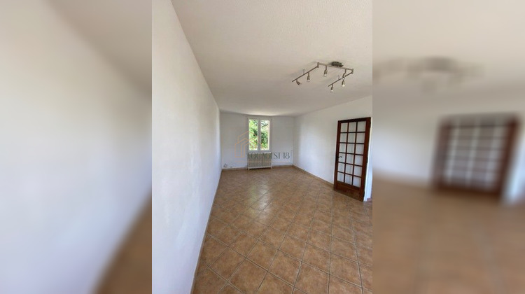 Ma-Cabane - Location Maison Saint-Doulchard, 71 m²