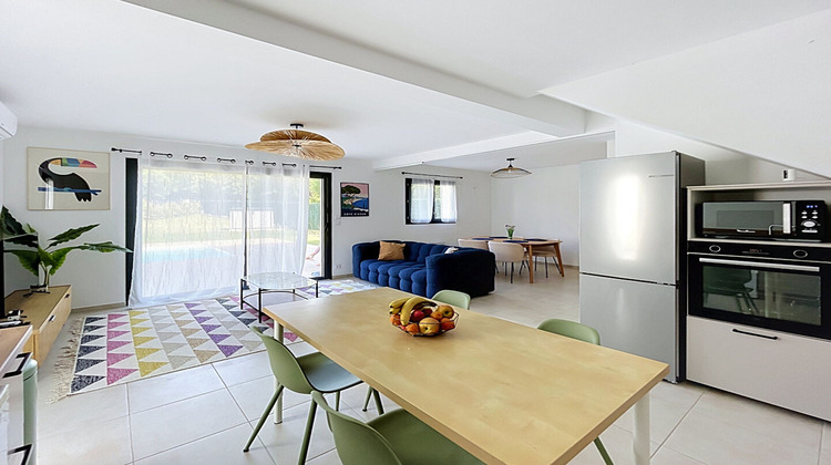 Ma-Cabane - Location Maison SAINT-ESTEVE-JANSON, 91 m²