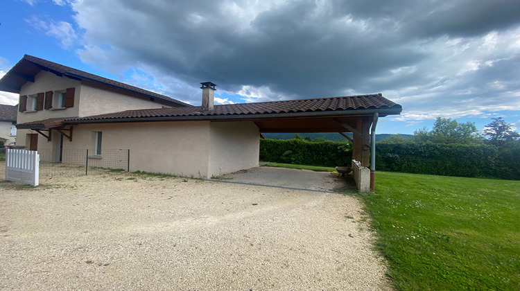 Ma-Cabane - Location Maison SAINT-ETIENNE-DE-CROSSEY, 106 m²