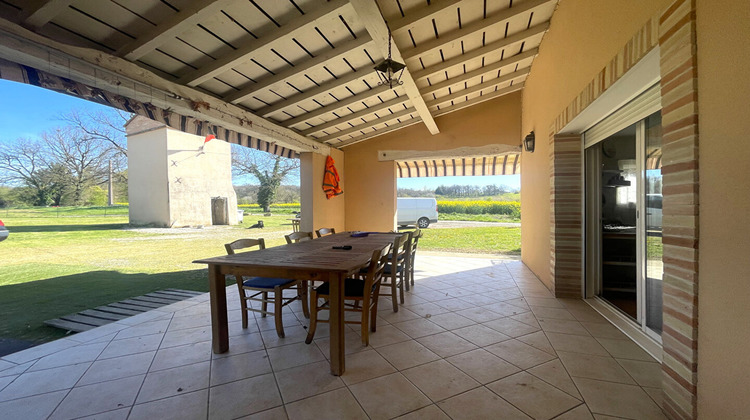 Ma-Cabane - Location Maison SAINT-ETIENNE-DE-TULMONT, 157 m²