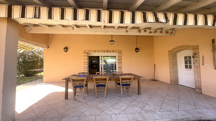 Ma-Cabane - Location Maison SAINT-ETIENNE-DE-TULMONT, 157 m²