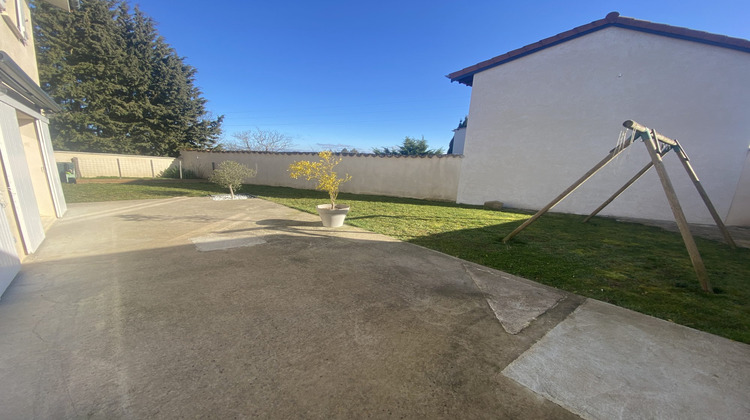 Ma-Cabane - Location Maison SAINT-ETIENNE-LE-MOLARD, 112 m²