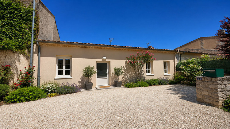 Ma-Cabane - Location Maison SAINT-GENES-DE-BLAYE, 57 m²