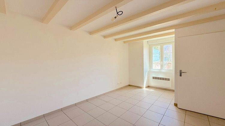 Ma-Cabane - Location Maison SAINT-GENES-DE-BLAYE, 57 m²