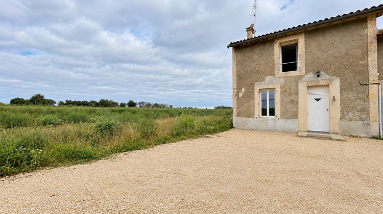 Ma-Cabane - Location Maison SAINT-GENES-DE-BLAYE, 85 m²