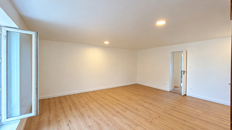 Ma-Cabane - Location Maison SAINT-GENES-DE-BLAYE, 85 m²