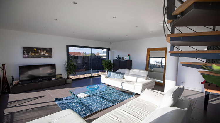 Ma-Cabane - Location Maison SAINT-GENIS-LAVAL, 161 m²