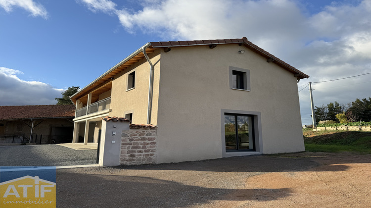 Ma-Cabane - Location Maison Saint-Georges-de-Baroille, 152 m²