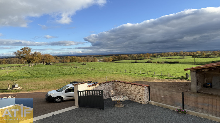 Ma-Cabane - Location Maison Saint-Georges-de-Baroille, 152 m²