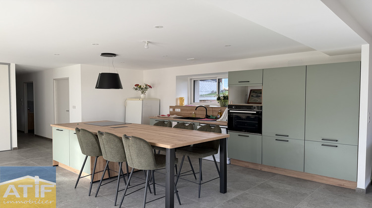 Ma-Cabane - Location Maison Saint-Georges-de-Baroille, 152 m²