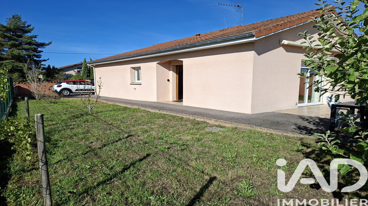Ma-Cabane - Location Maison Saint-Georges-de-Baroille, 83 m²