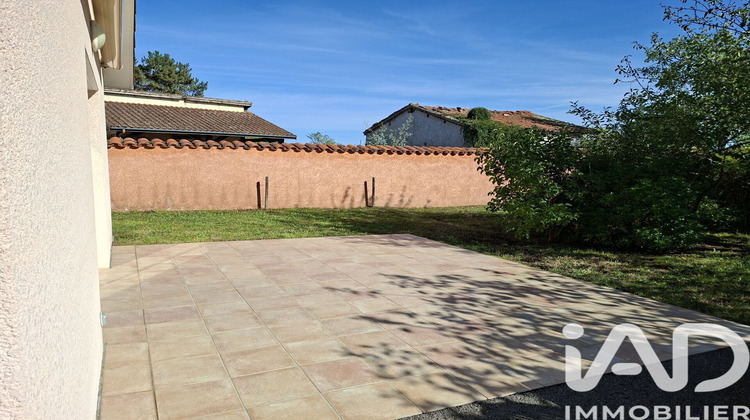 Ma-Cabane - Location Maison Saint-Georges-de-Baroille, 83 m²