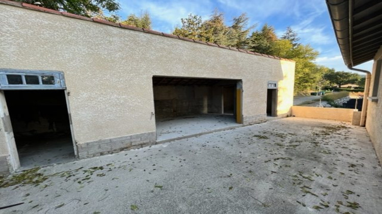 Ma-Cabane - Location Maison Saint-Georges-les-Bains, 61 m²