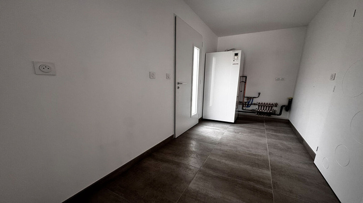Ma-Cabane - Location Maison SAINT-HILAIRE-DE-CHALEONS, 93 m²