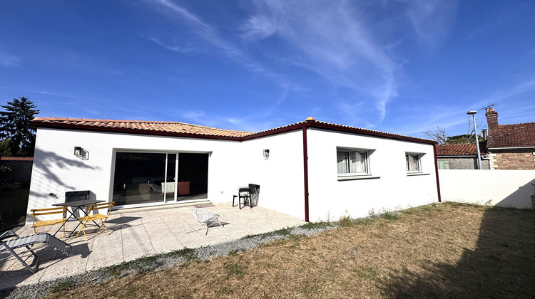 Ma-Cabane - Location Maison SAINT-HILAIRE-DE-CHALEONS, 93 m²