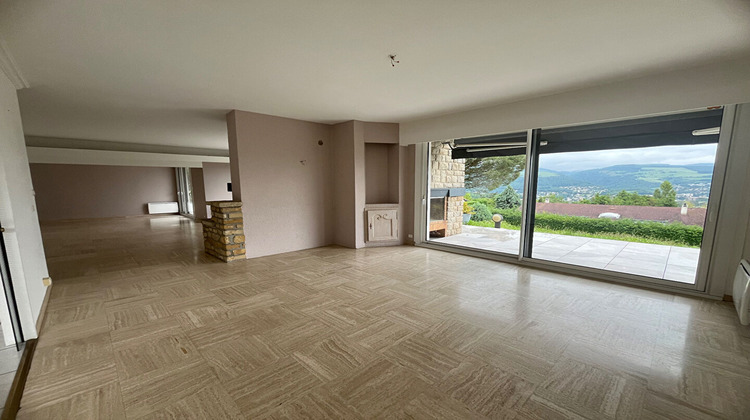 Ma-Cabane - Location Maison SAINT-JEAN-BONNEFONDS, 185 m²