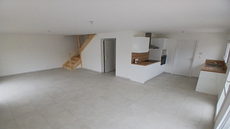 Ma-Cabane - Location Maison SAINT-JEAN-BREVELAY, 87 m²