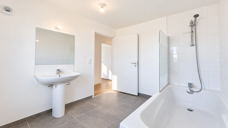 Ma-Cabane - Location Maison Saint-Jean-Brévelay, 100 m²