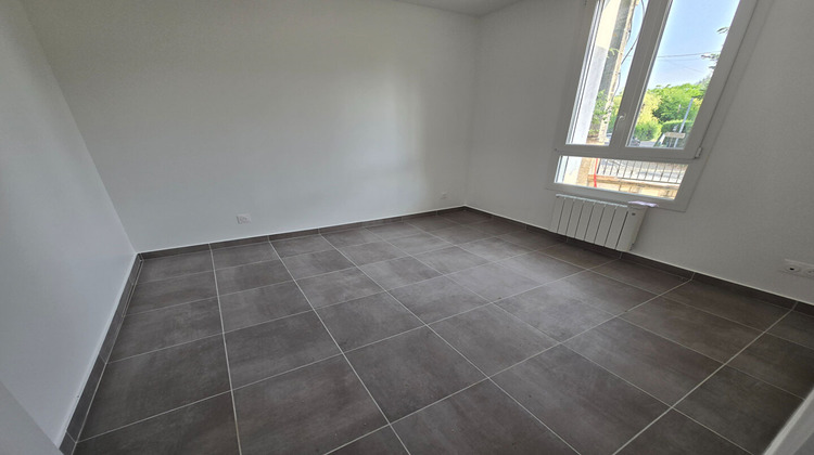 Ma-Cabane - Location Maison SAINT-JEAN-LES-DEUX-JUMEAUX, 46 m²
