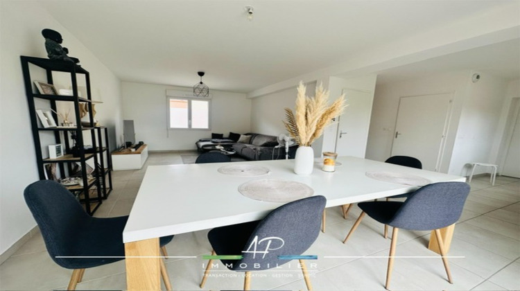 Ma-Cabane - Location Maison Saint-Julien, 97 m²