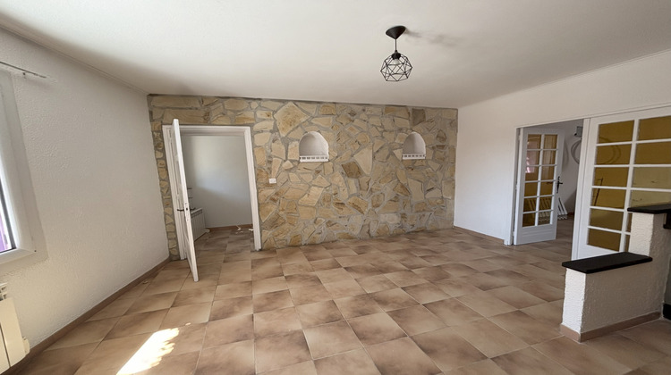 Ma-Cabane - Location Maison Saint-Just-d'Ardèche, 119 m²