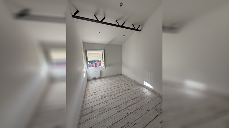 Ma-Cabane - Location Maison Saint-Laurent-de-Cerdans, 160 m²