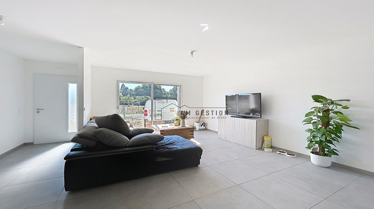 Ma-Cabane - Location Maison SAINT-LAURENT-SUR-GORRE, 100 m²