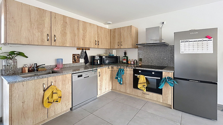 Ma-Cabane - Location Maison SAINT-LAURENT-SUR-GORRE, 100 m²